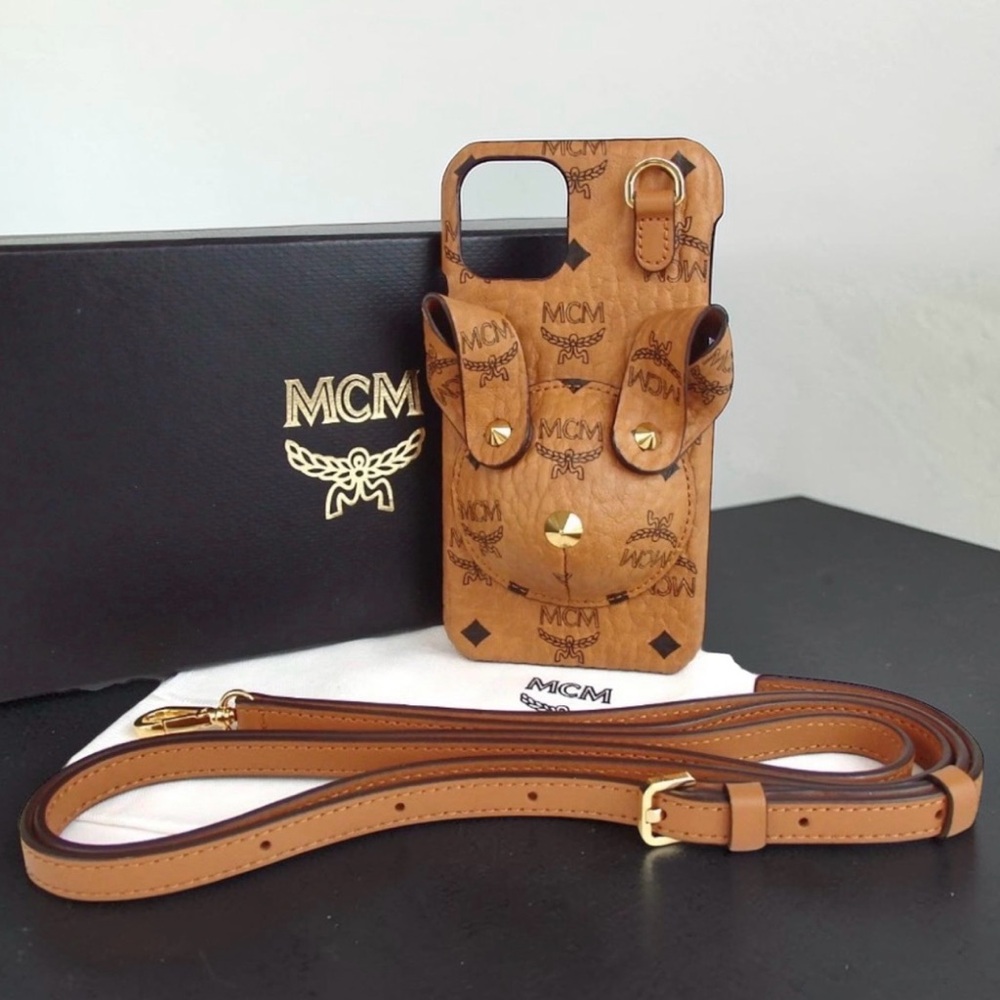 MCM Visettos Leather iPhone 11 PRO Case with Straps 😍🔥